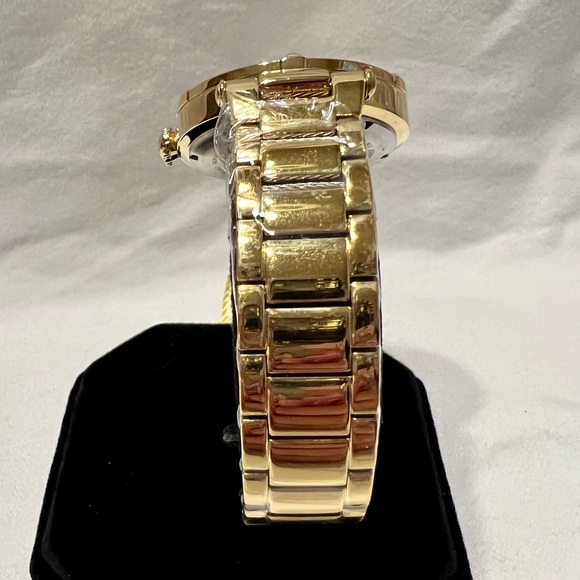 NWT Gold Invicta Watch with Mother of Pearl Face - Picture 7 of 7